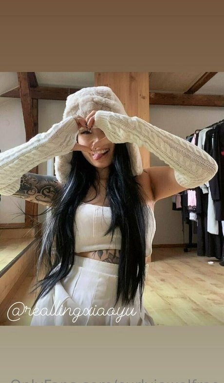 curlyjewelfree xxx estrella porno galerías