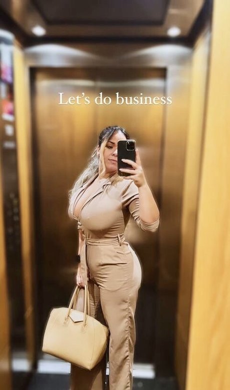 beautiful onlyfans adult pic