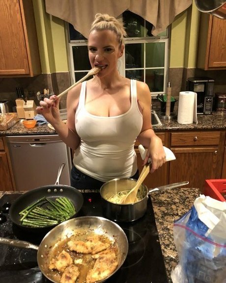 Tori Hendricz modelo gratis foto