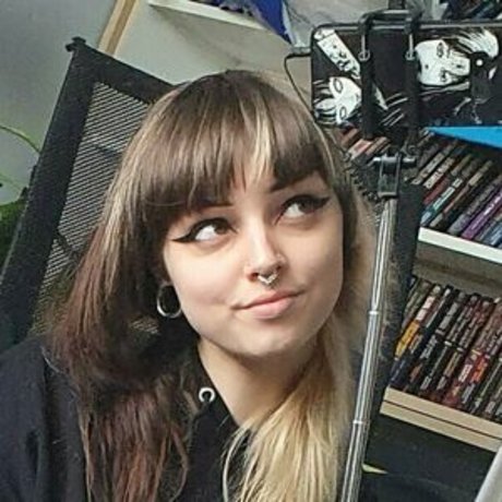 vi0let night Image de profil