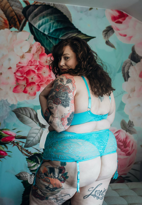 fayedaniels bonita estrella porno imagen