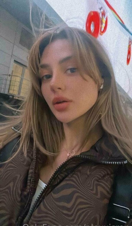 alexxisren modelo adulto archivo