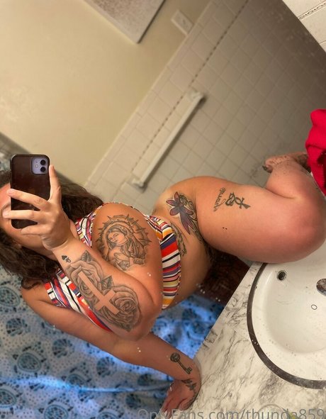 thunda859 nus de stars du porno img