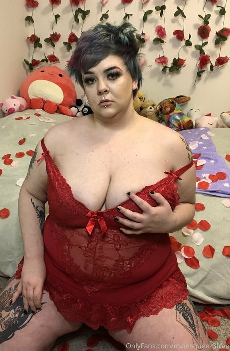 mainsqueez3free actrice libre collection