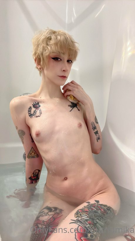 Putrid modèle adulte galeries