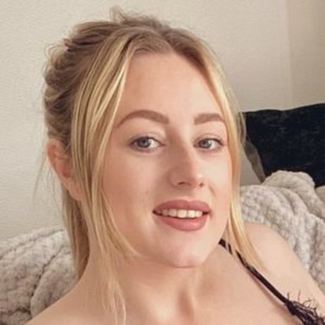 Onlyfans de hombres famosos desnudos xxx imagen