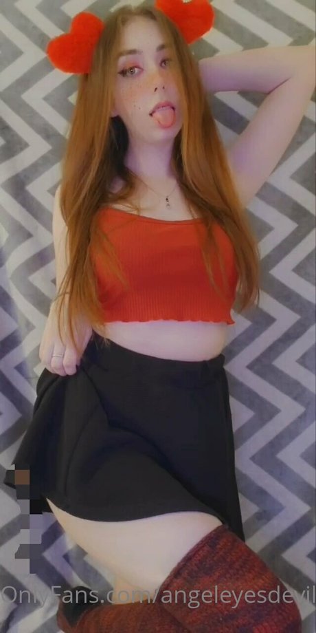 Angel Eyes Devil Thighs étoile de haute qualité image