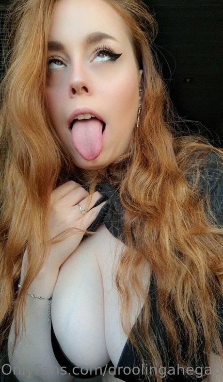 DroolingAhegaoQueen actrice xxx des photos