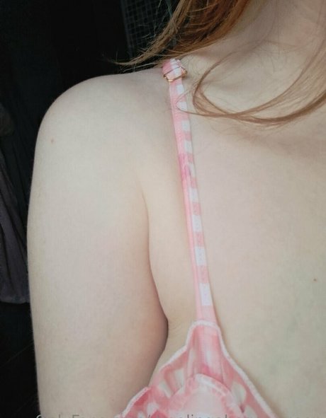 DroolingAhegaoQueen étoile nue photo