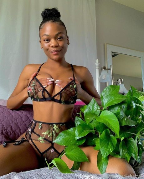 karliebaby k modèle de haute qualité archive