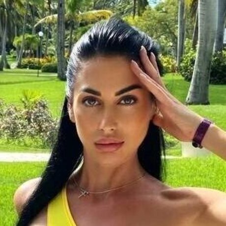 Mari Sweet star du porno exclusive archive