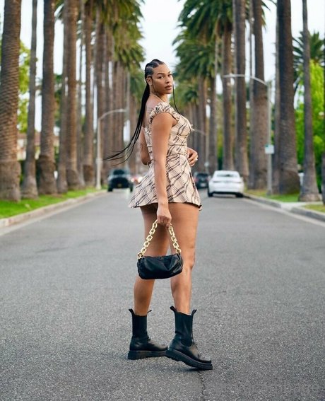 Elizabeth Cambage estrella pornografica archivo