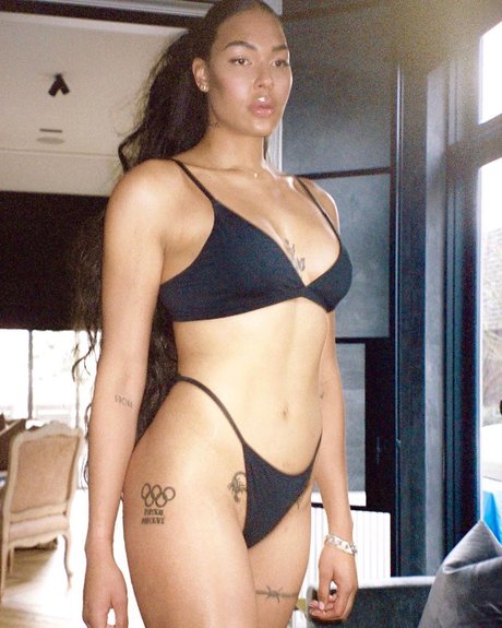 Elizabeth Cambage estrella exclusiva imágenes