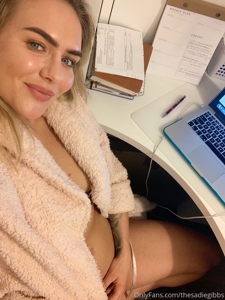 Sadie Gibbs star sexy archive