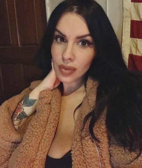 Bailey Arber star du porno parfaite collection