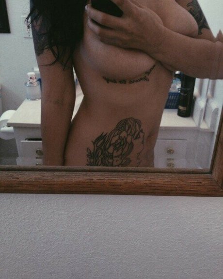 Bailey Arber actriz caliente fotos