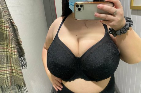 Gigantits sexy star gallery