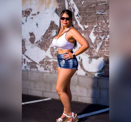 Eimeo estrella porno en alta definición galerías