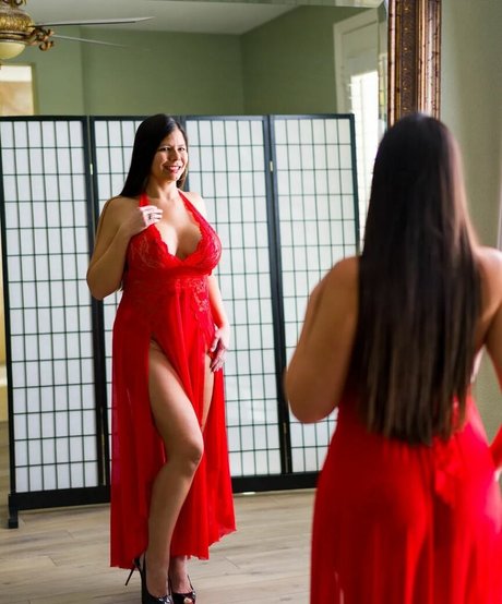 Eimeo estrella porno erótica fotos