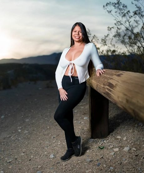 Eimeo star érotique des photos