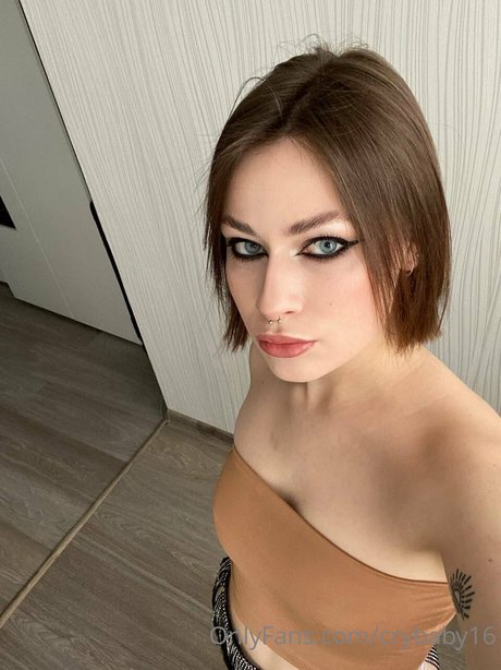 crybaby16 sexo modelo imagen