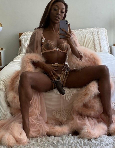 tashablack modelo sexy galerías