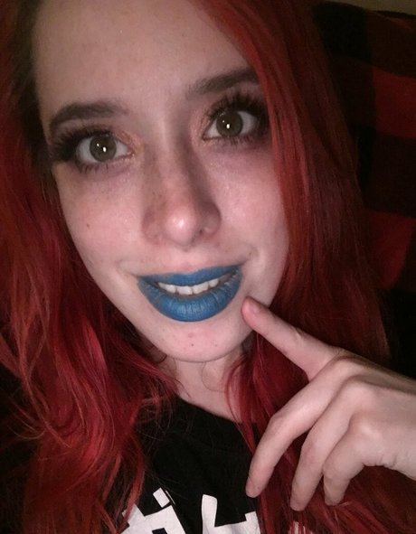 Scarlet Moon art star du porno galeries