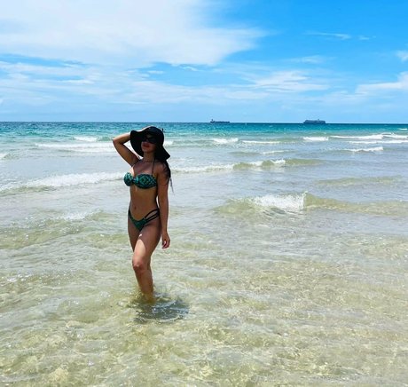 Abella Anderson buen modelo galería