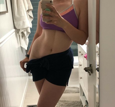 Emily Sequoia profile image