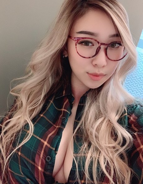 Luna Ly bonita modelo galerías