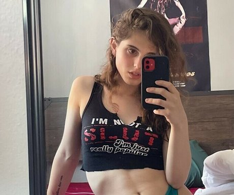 Helmet Girl modelo xxx foto