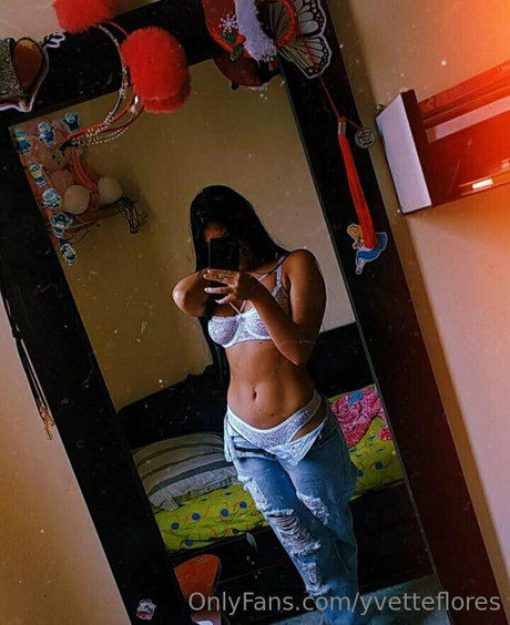 yvetteflores actrice galerie