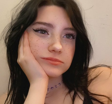 Yakirisu estrella porno xxx imágenes