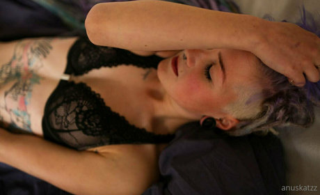 anuskatzzvip étoile gratuite photos