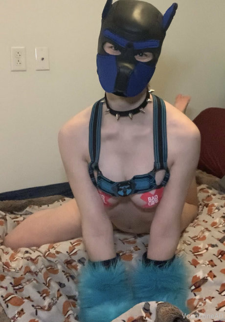 voan zonead desnudos de modelos archivo