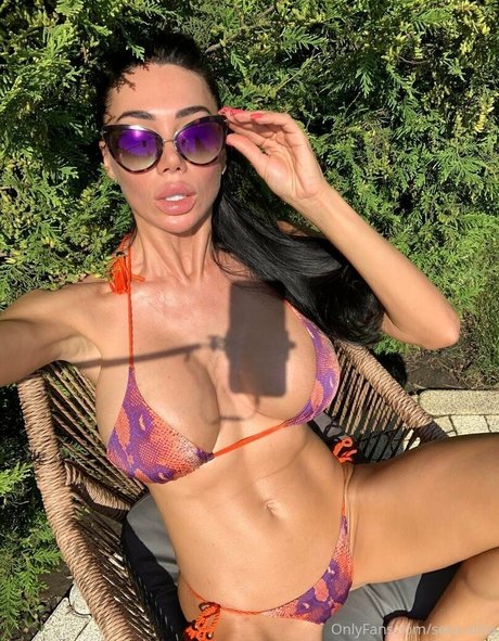 Sexy Alisa actrice artistique img