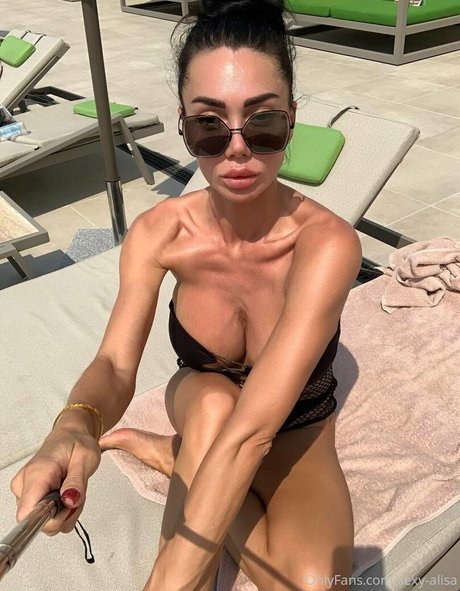 Sexy Alisa actriz de desnudos galería