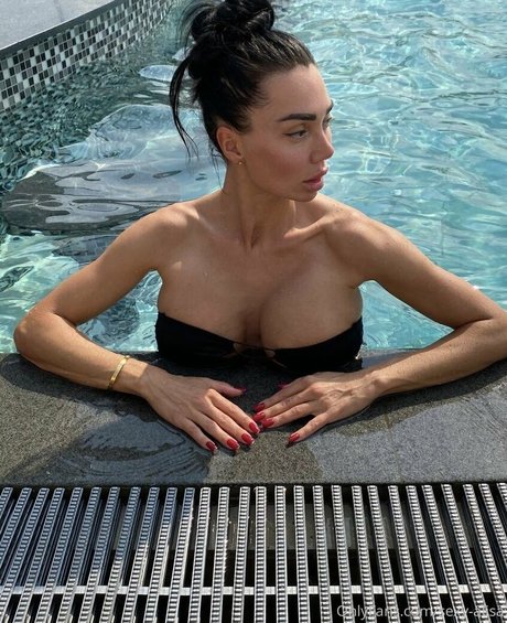 Sexy Alisa actriz porno imágenes