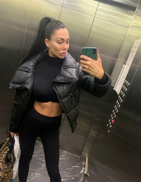 Sexy Alisa star du porno chaud collection