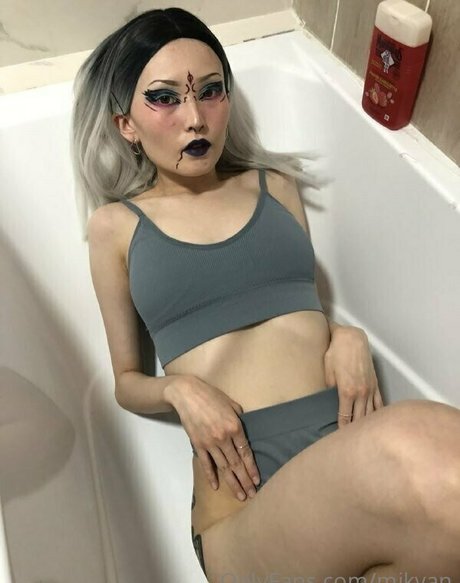 violet williams modelo de alta definición archivo