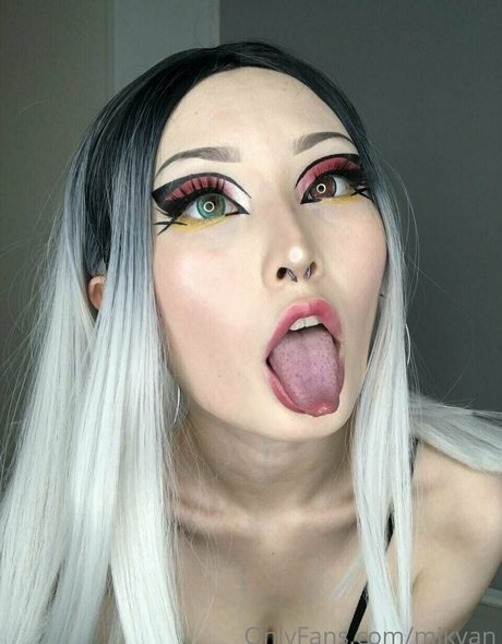 violet williams art modèle img