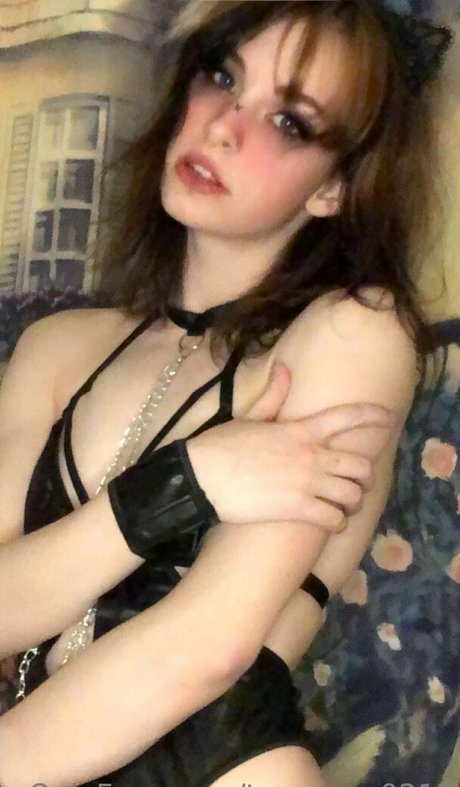 tara rose0213 hermosa estrella foto