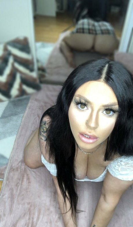 antoniagrahamx jolie actrice des photos