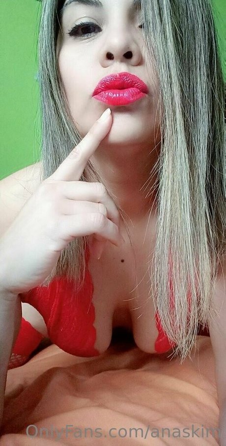 anaskim modèle sexy galeries