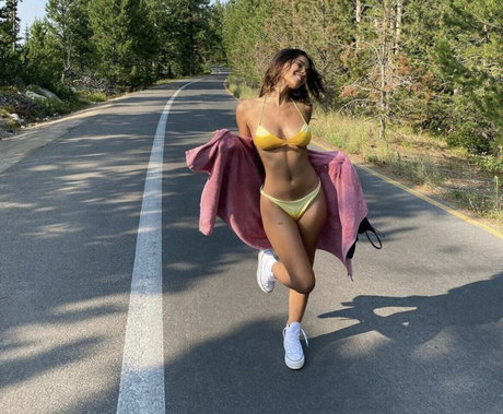 Tina Tonkin modelo adulto galería