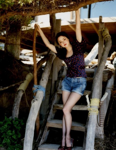 Devon Aoki star sexy pictures