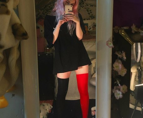 blonde footjob onlyfans exclusive archive
