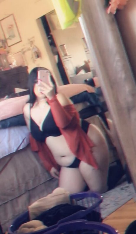 keonavalentine arte modelo galería