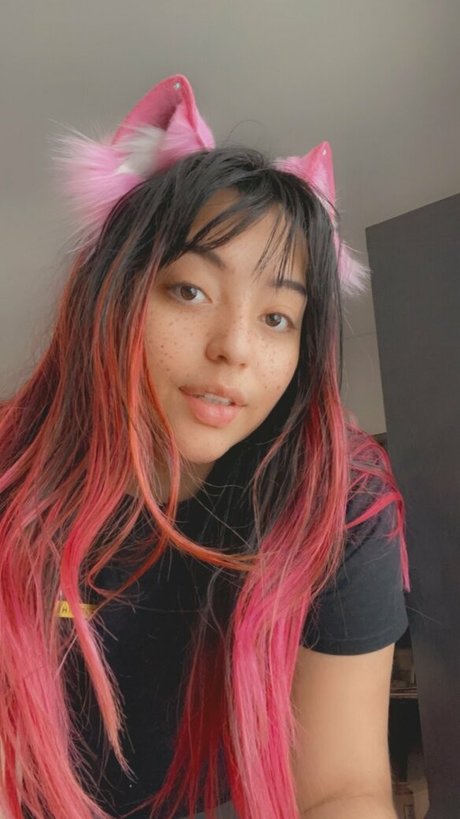 nekomiiya actrice sexy photos