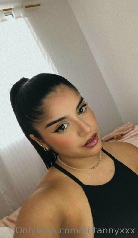 britannyxxx modèle sympa galeries